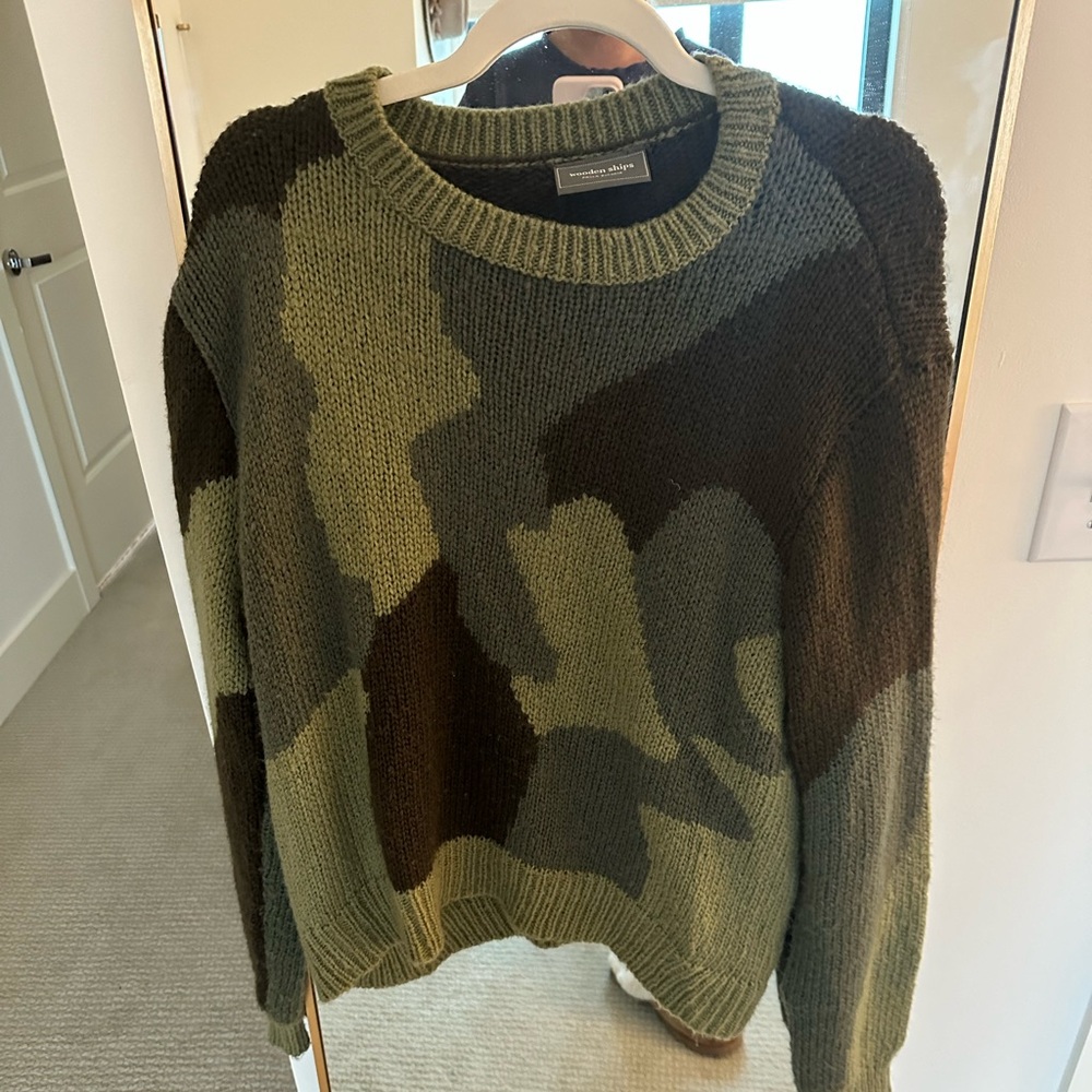 Camouflage Sweater - Picture 2 of 4